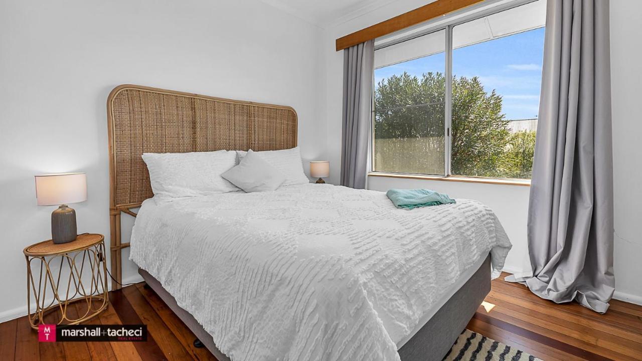 Bermagui Breeze Holiday House 3 Bedroom, 18-20 Mumbulla St, Bermagui Εξωτερικό φωτογραφία